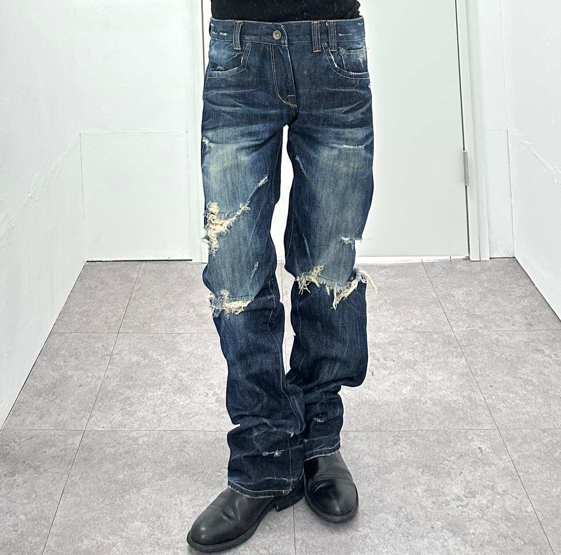 Distressed Knee Washed Straight Denim Pa 상품이미지1