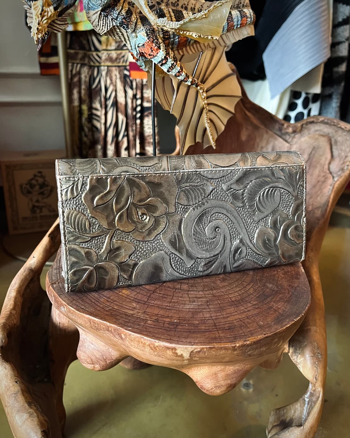 KATHARINE HAMNETT Metallic Rose Wallet  상품이미지6