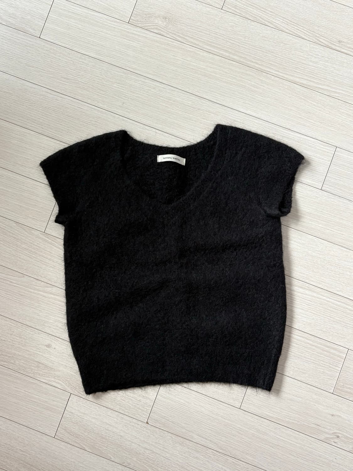 낫띵리튼 sienna v-neck short sleeve knit 블랙 상품이미지3