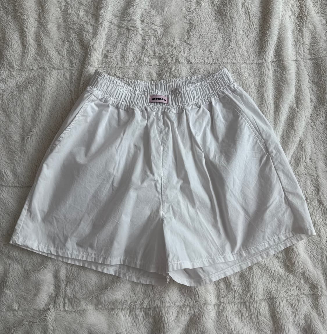 어텐즈 쇼츠 상품이미지1