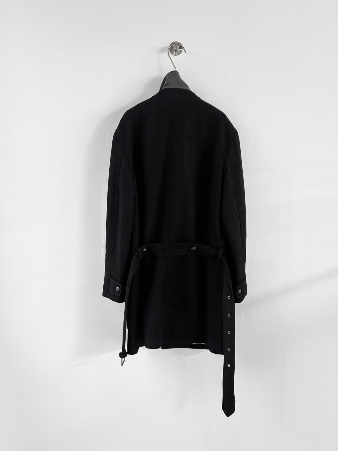 아르마니 익스체인지 하이넥 레더 카라 맥코트 상품이미지6