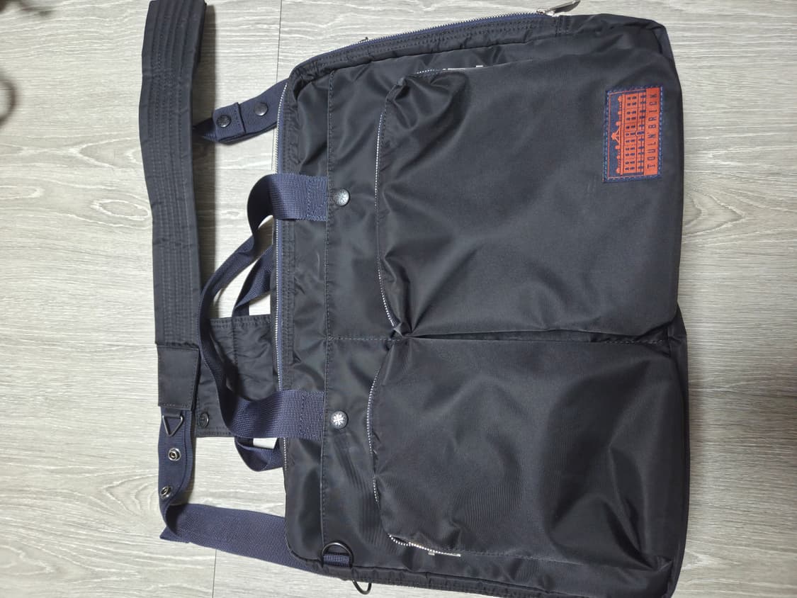 톤브릭 검정색 토트백 겸 숄더백 상품이미지1