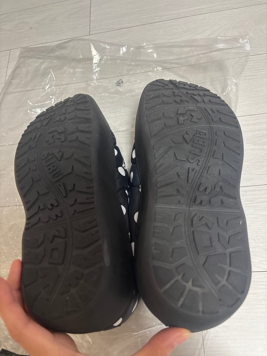 25FW 스부 뱀프 플랫폼 패딩 슬리퍼 새상품(230-240) 상품이미지5