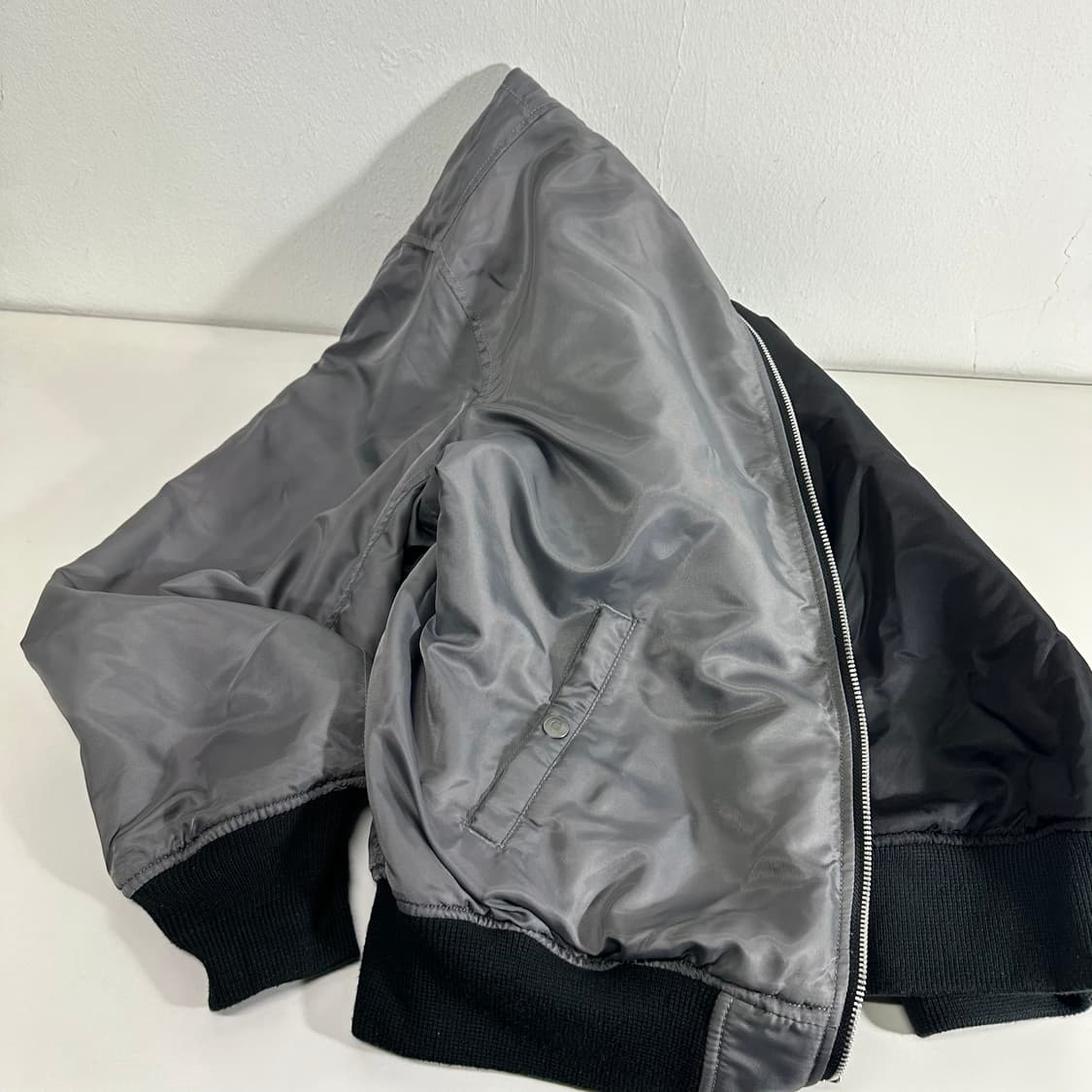 L 프리즘웍스 블랙 MA1 리버시블 항공점퍼 상품이미지5
