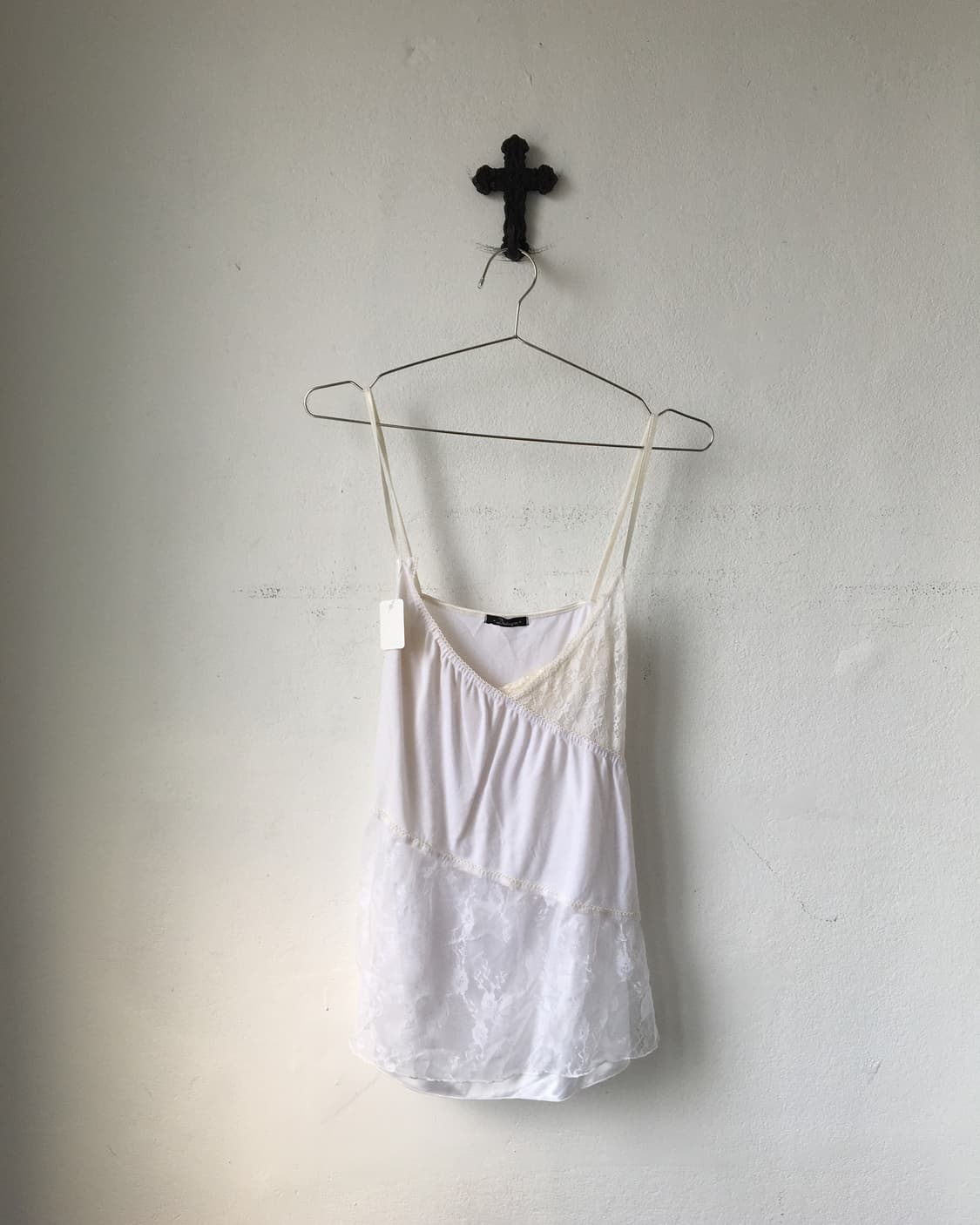 Lace trimming sleeveless 상품이미지1