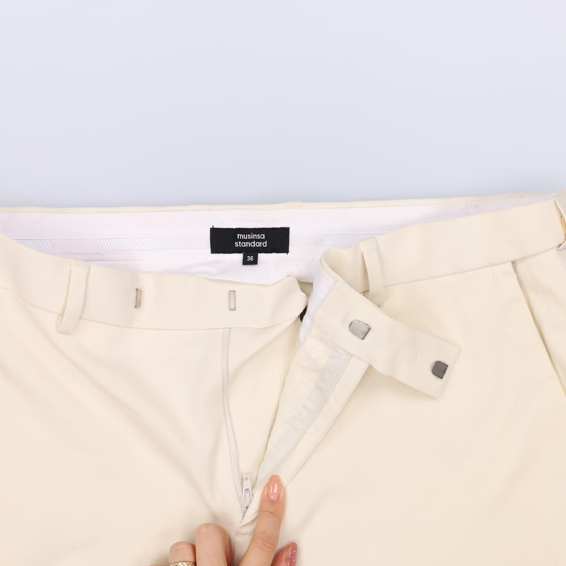 [36] 무신사스탠다드 크림 와이드 슬랙스 바지 1222J 상품이미지3