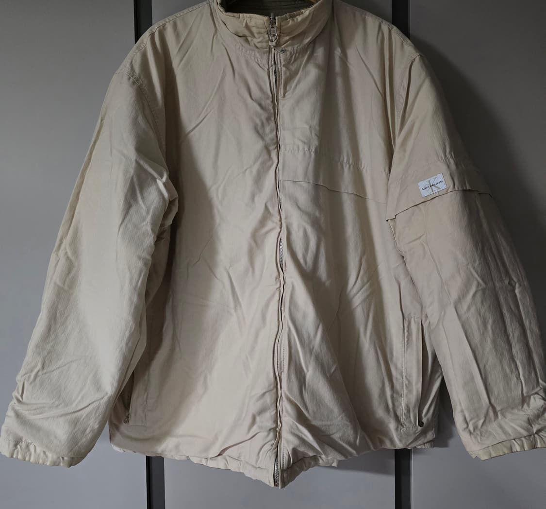 캘빈클라인  남자 리버시블  양면 패딩점퍼.
싸이즈 115 상품이미지4