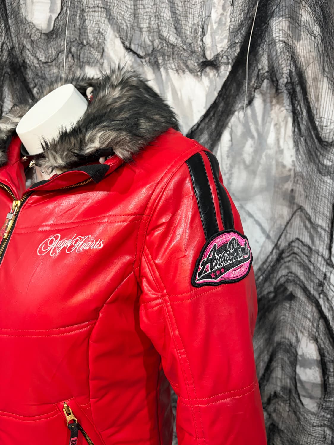 Y2K angel heart fake leather fur jacket 상품이미지6