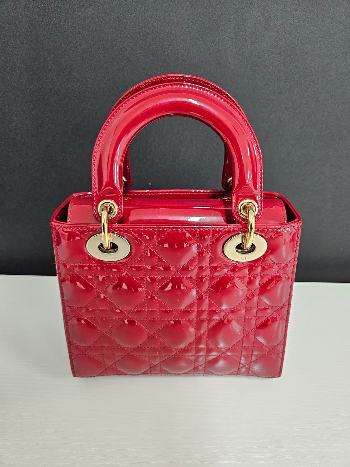 디올 레이디백 미니 체리 레드 (S급 새상품급) 영수증 포함 풀구성 상품이미지3
