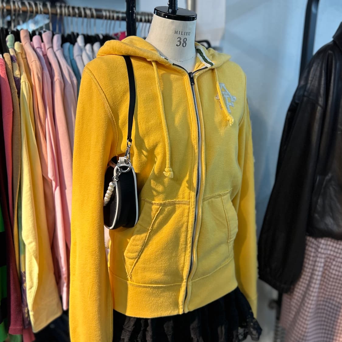 Abecrombie Yellow Zip-Up Hoodie 상품이미지1