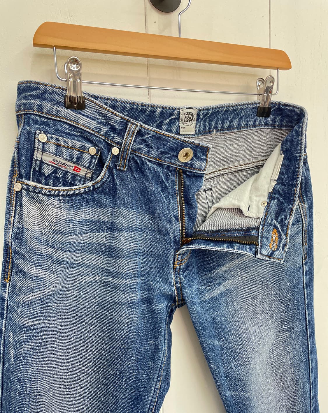 디젤 빈티지 워싱 스트레이트 데님 상품이미지5