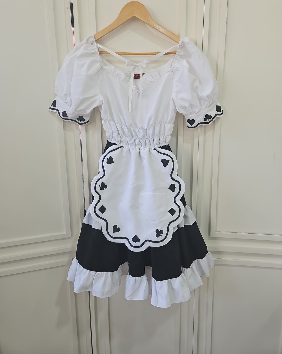 바디라인(Bodyline) 에이프런 일체형 앨리스 무드 원피스 상품이미지1