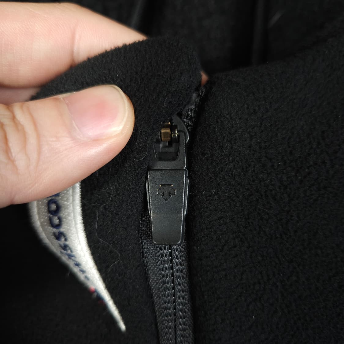 데상트 아우디 후리스 상품이미지7