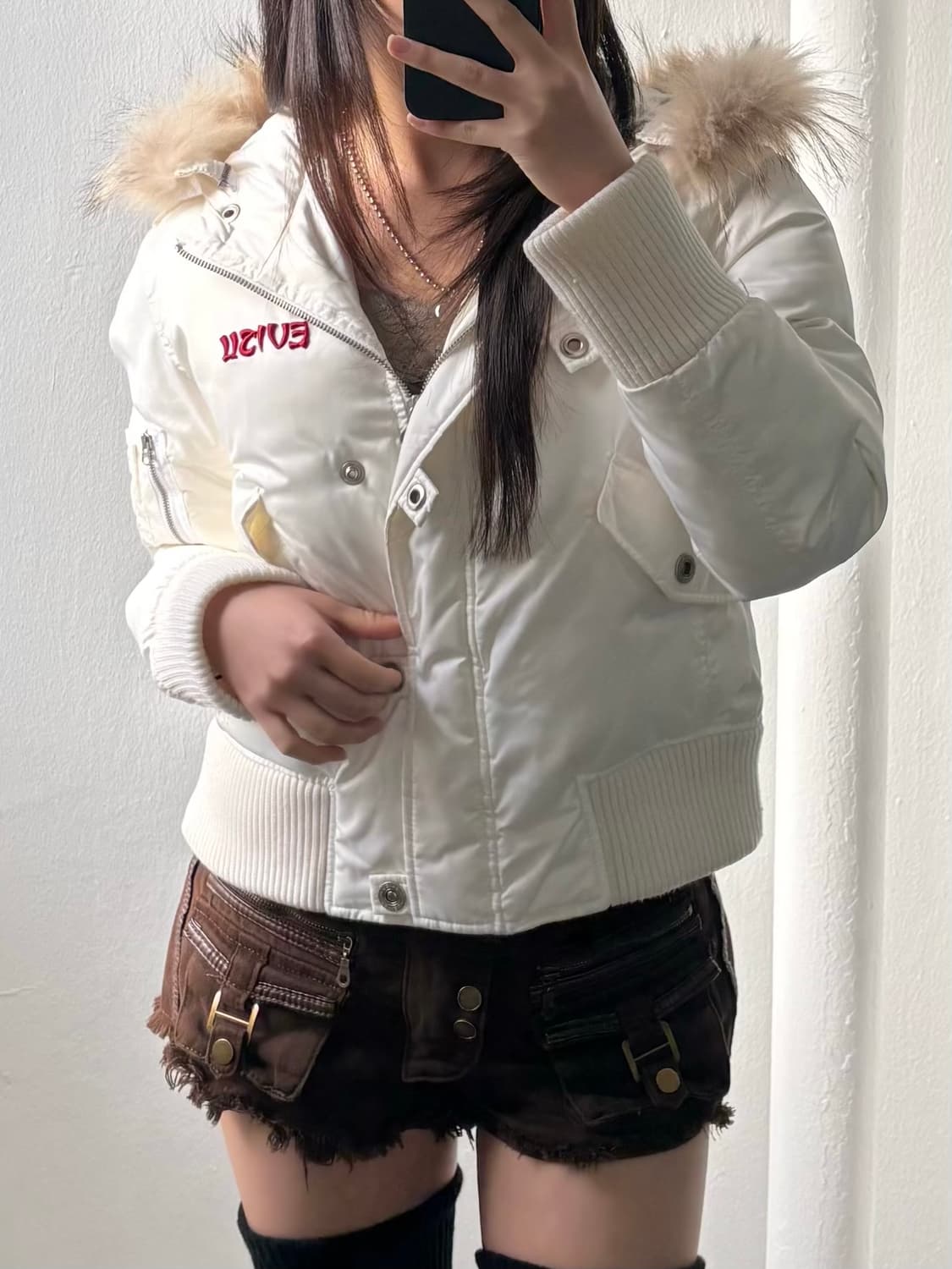 Evisu White Fur Hood Short Padded Jacket 상품이미지2