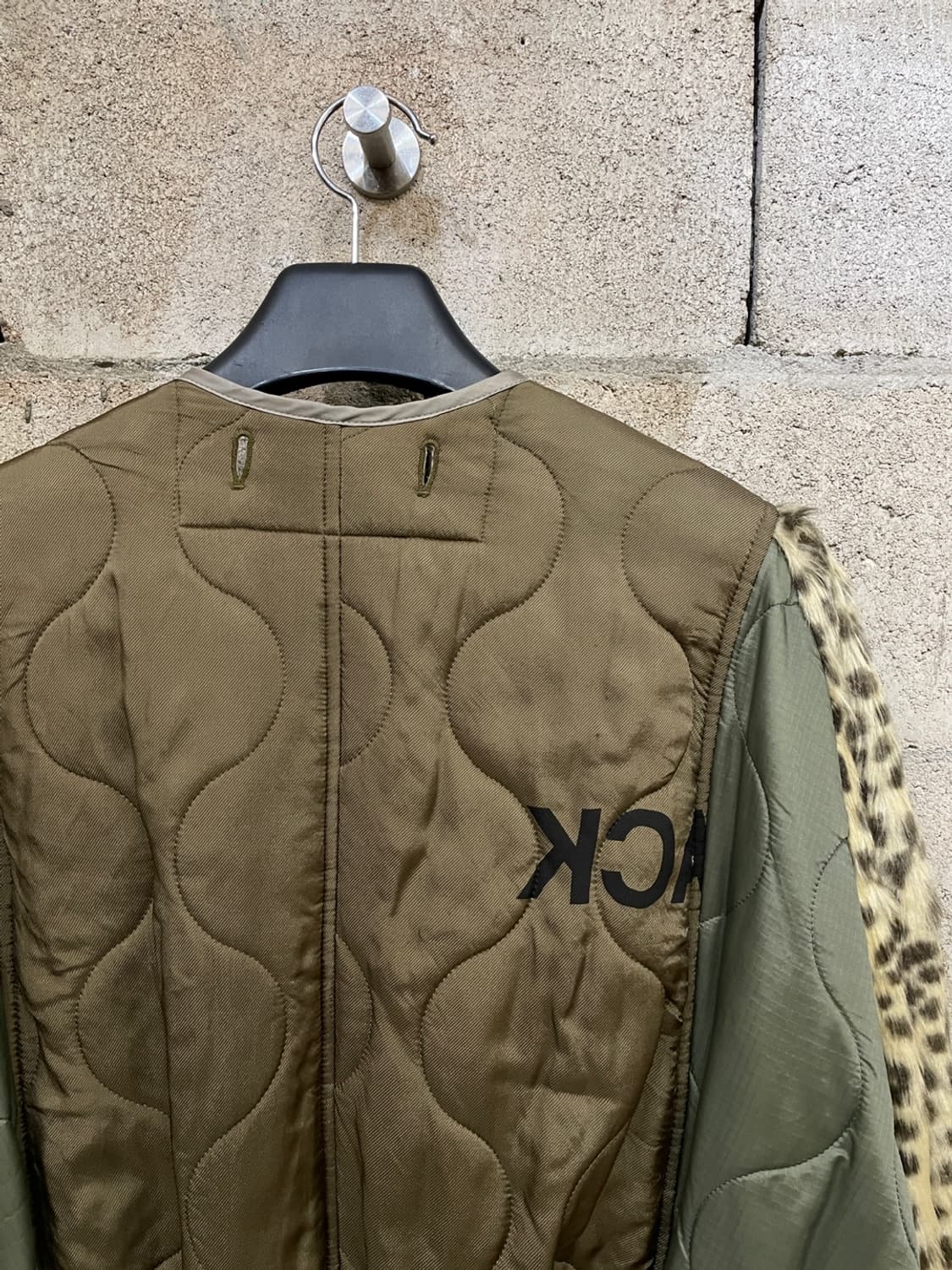 스탠드 얼론 레오파드 퀼팅 자켓  상품이미지6