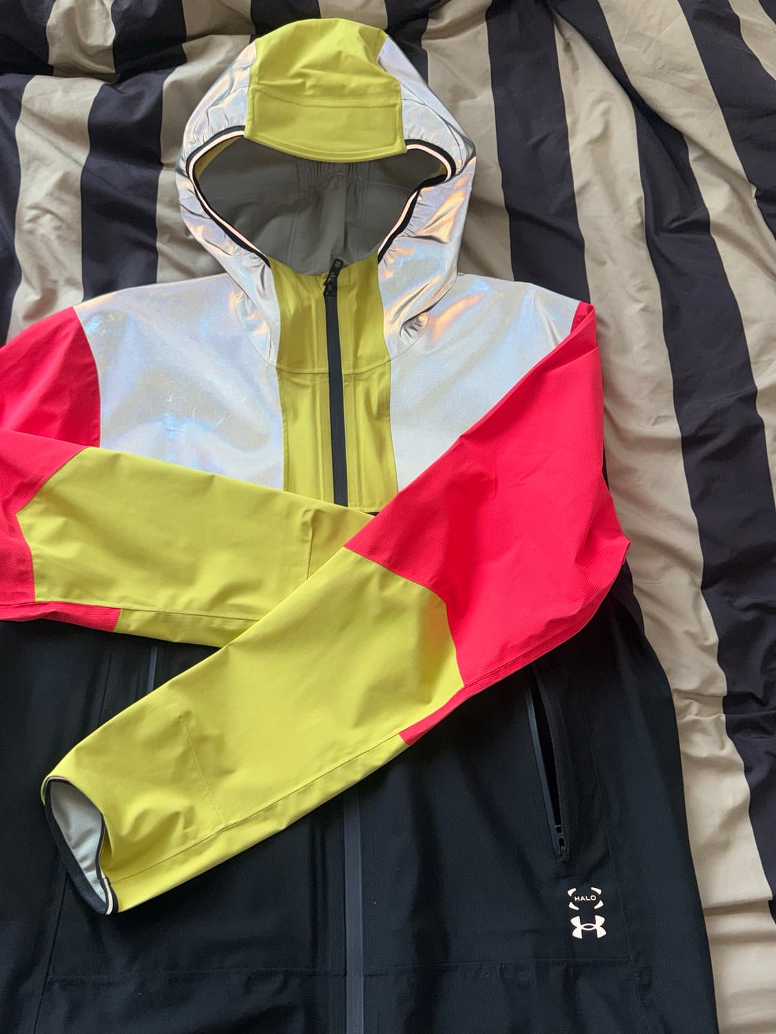 새상품 - 언더아머 방수 바람막이  상품이미지3