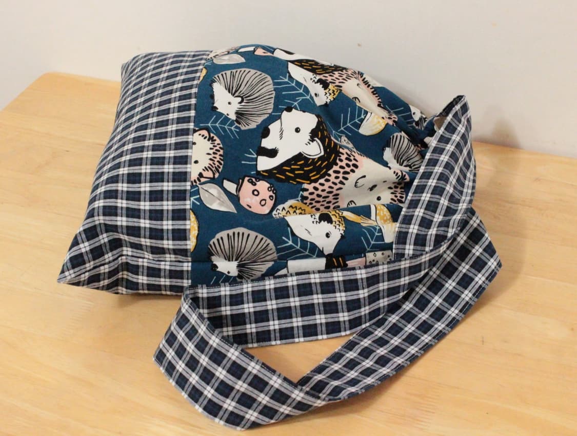 핸드메이드 고슴도치 밴딩 크로스백 상품이미지1