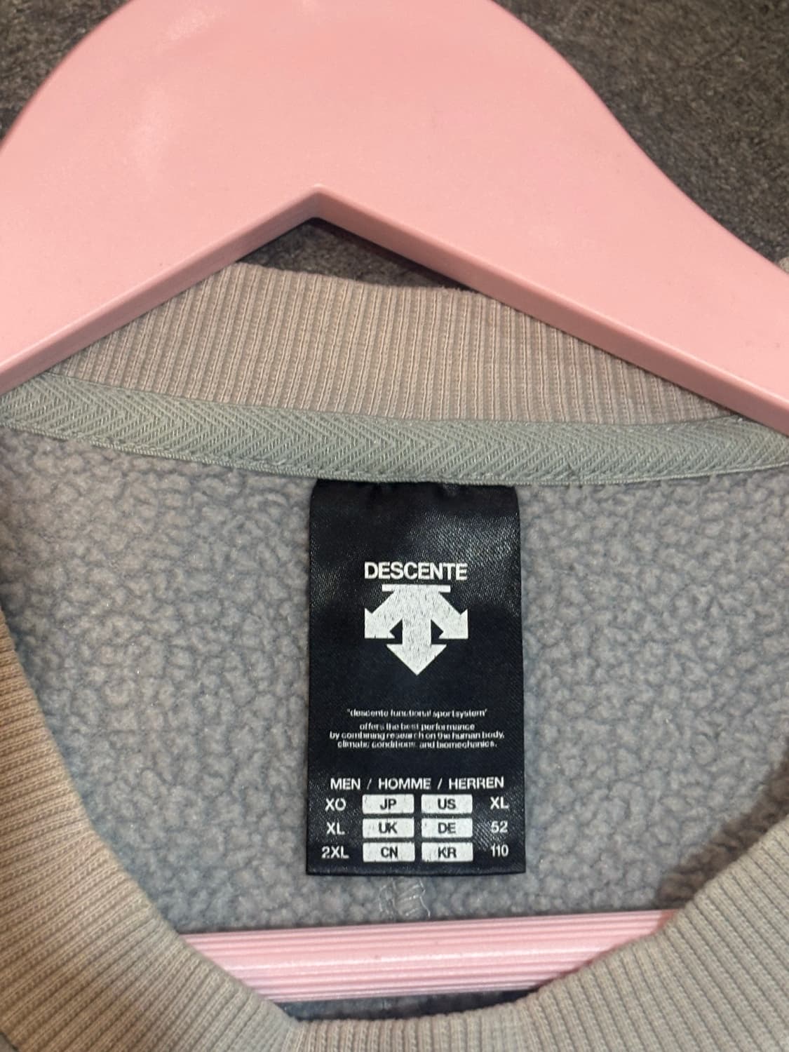 데상트 아우디 맨투맨 110사이즈 상품이미지7