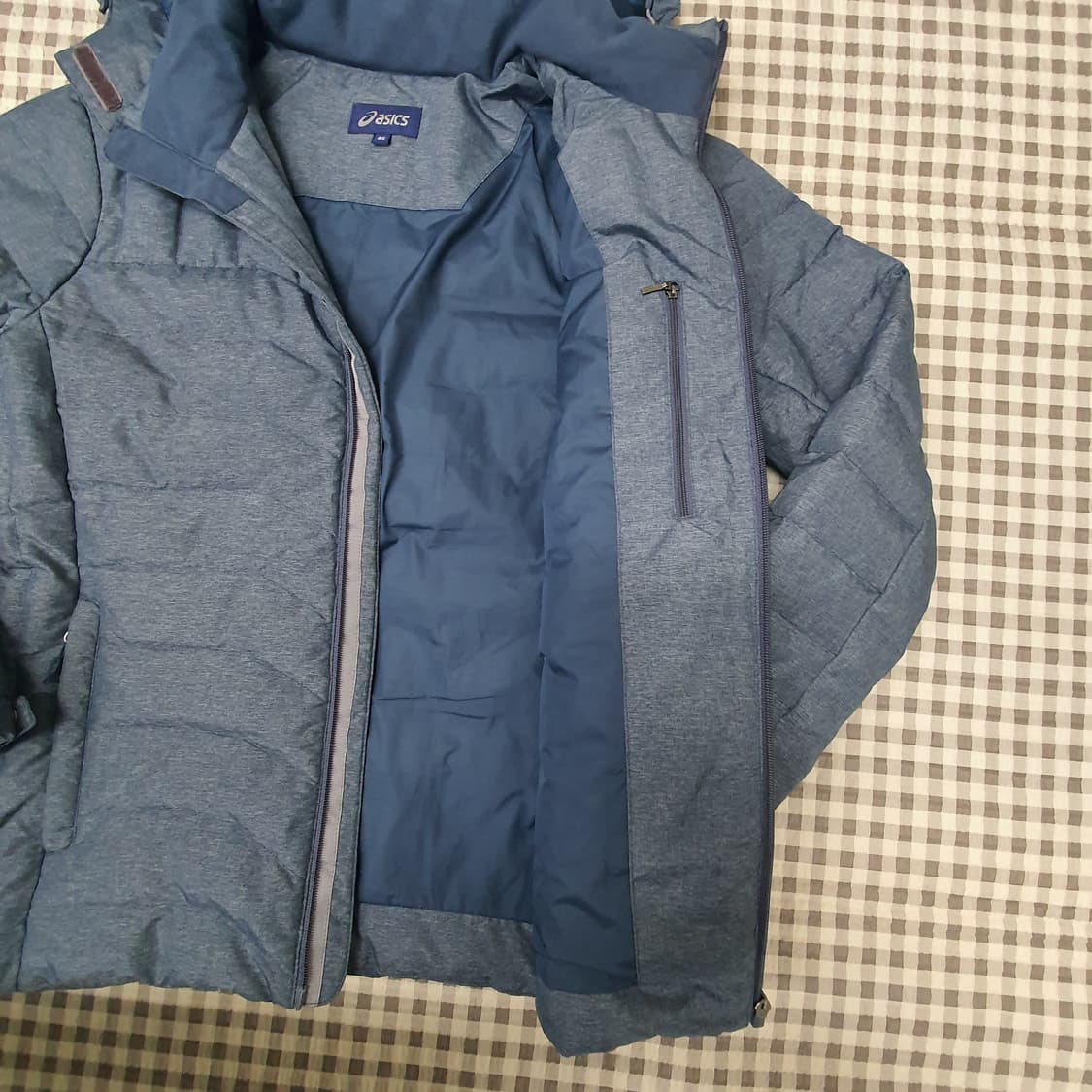 아식스 오리털 경량패딩 남자95~100 상품이미지5