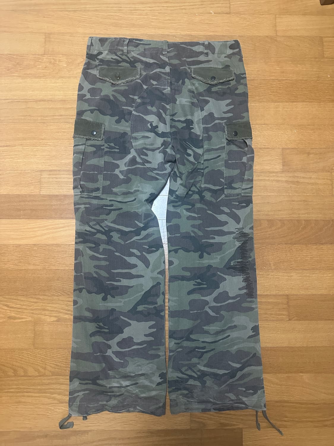 [XL] 블랙아웃 카모 팬츠 상품이미지4