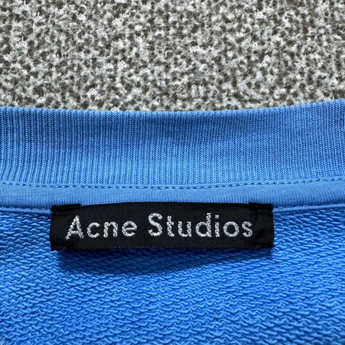 아크네스튜디오 맨투맨 상품이미지3