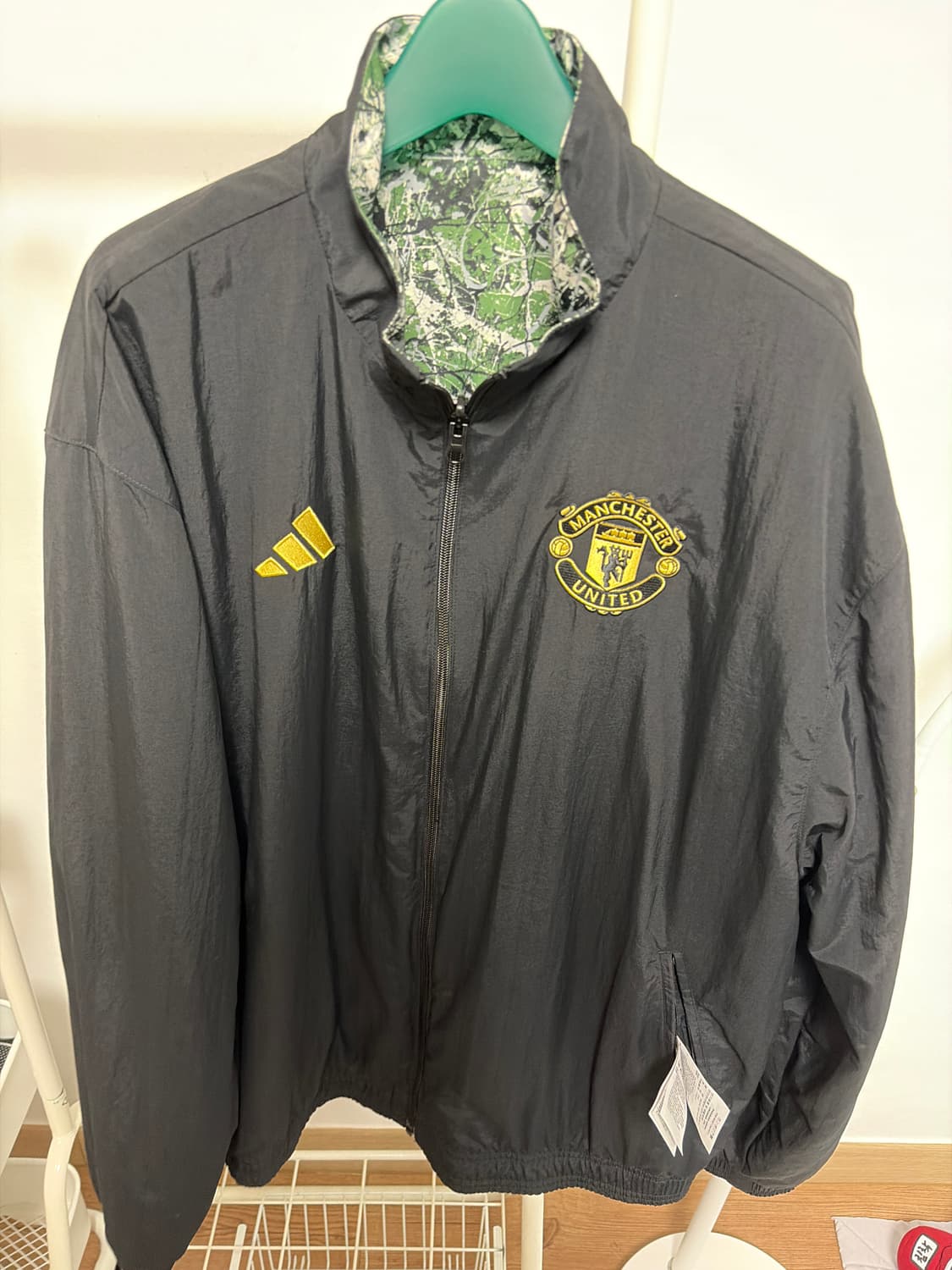 아디다스X맨유X스톤로즈 트랙자켓 상품이미지1