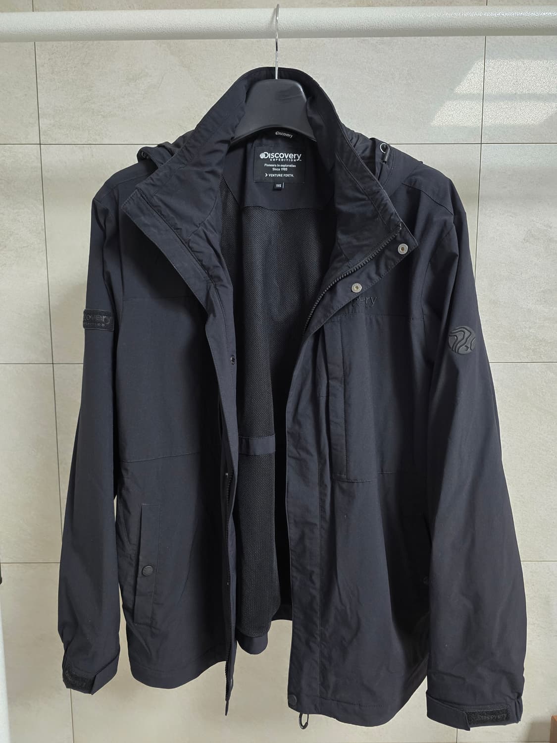 디스커버리 바람막이 XL 상품이미지1