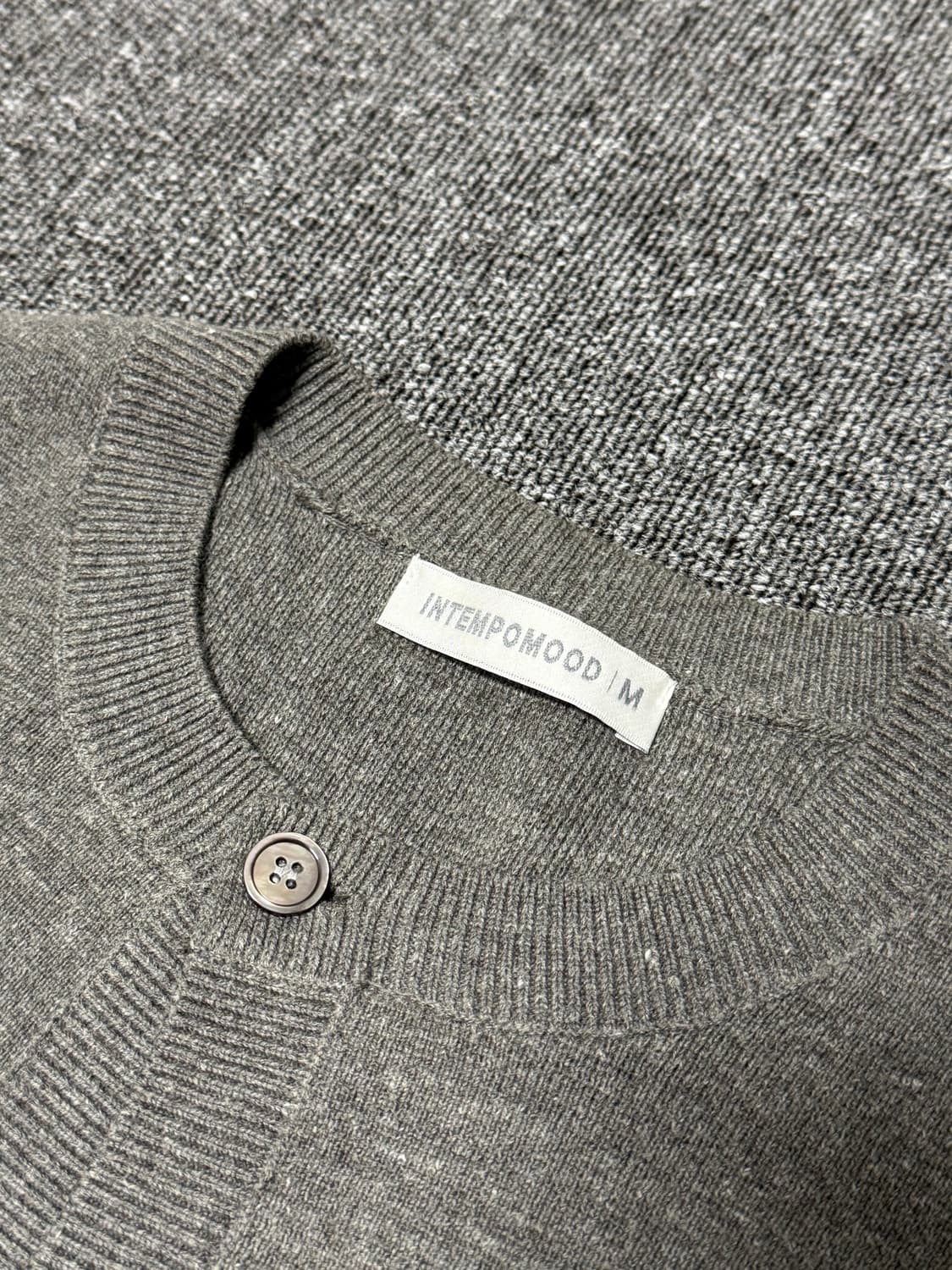 인템포무드 베이직 라운드 넥 가디건 그레이 상품이미지2
