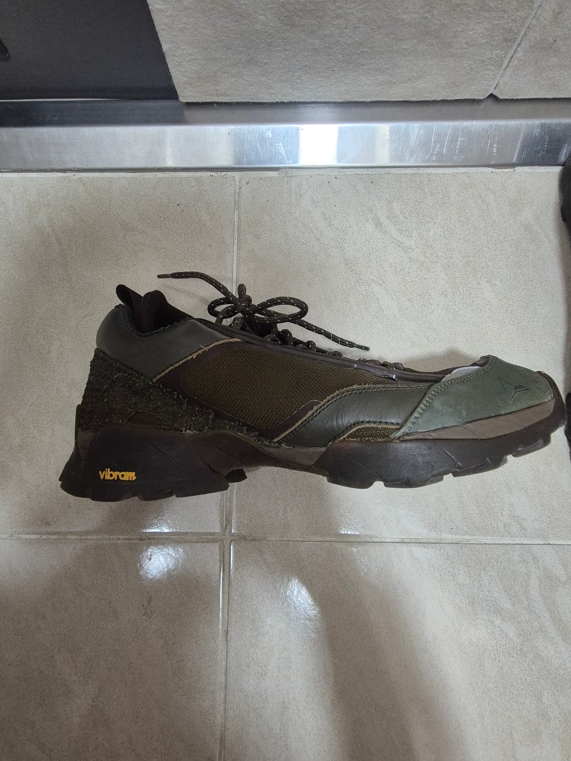 로아 하이킹 락파 브라운 44 상품이미지3