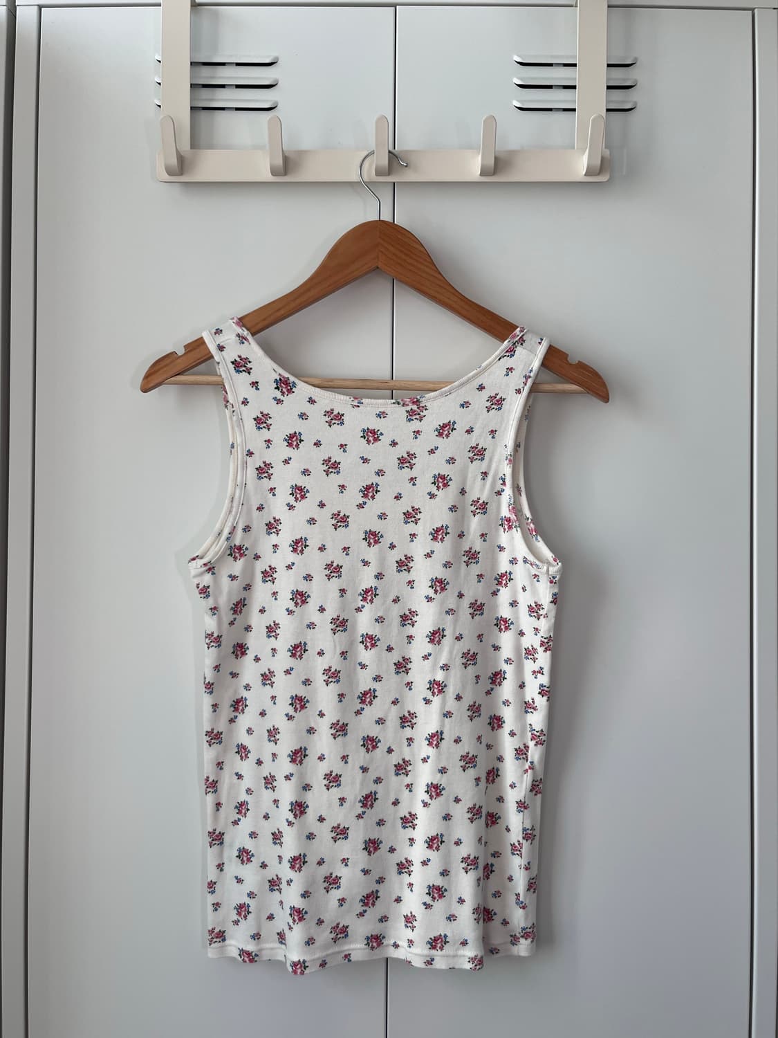 Earth music 잔꽃 패턴 슬리브리스 상품이미지10