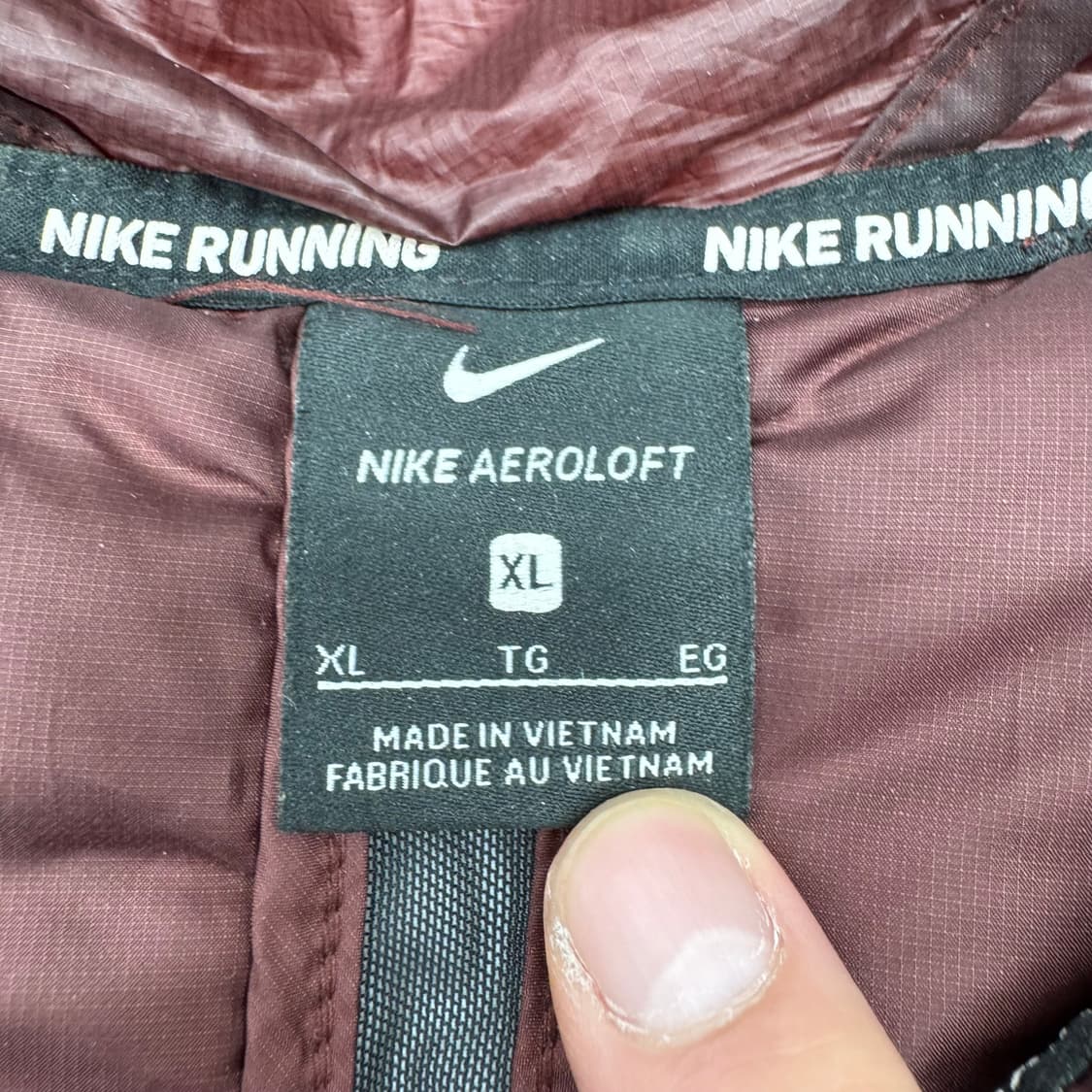 나이키 에어로로프트 자켓  상품이미지5