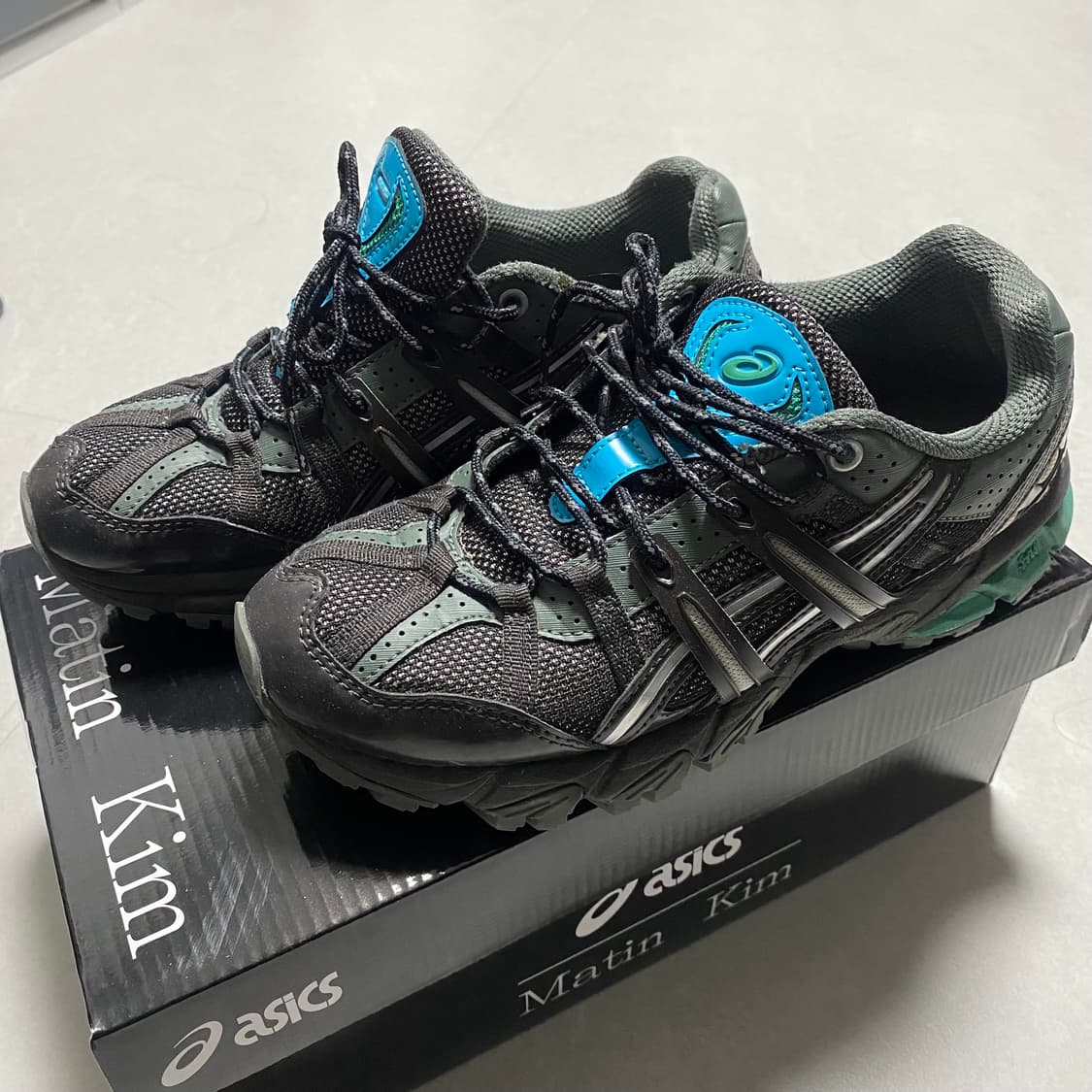 아식스 젤 소노마 15-50 마뗑킴 콜라보 제품 235m 상품이미지1