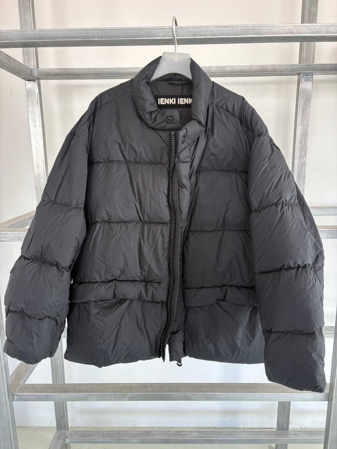 옌키옌키 패딩 블랙 판매합니다. 상품이미지1