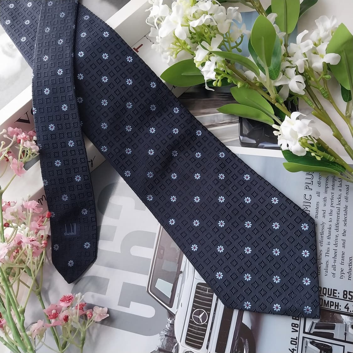 던힐 실크 플라워 자수 모티브 넥타이 9.4cm A+등급 K2181 상품이미지6