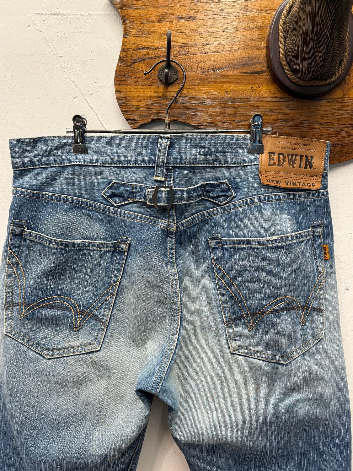 Edwin Cinch Back Denim Shorts 상품이미지3
