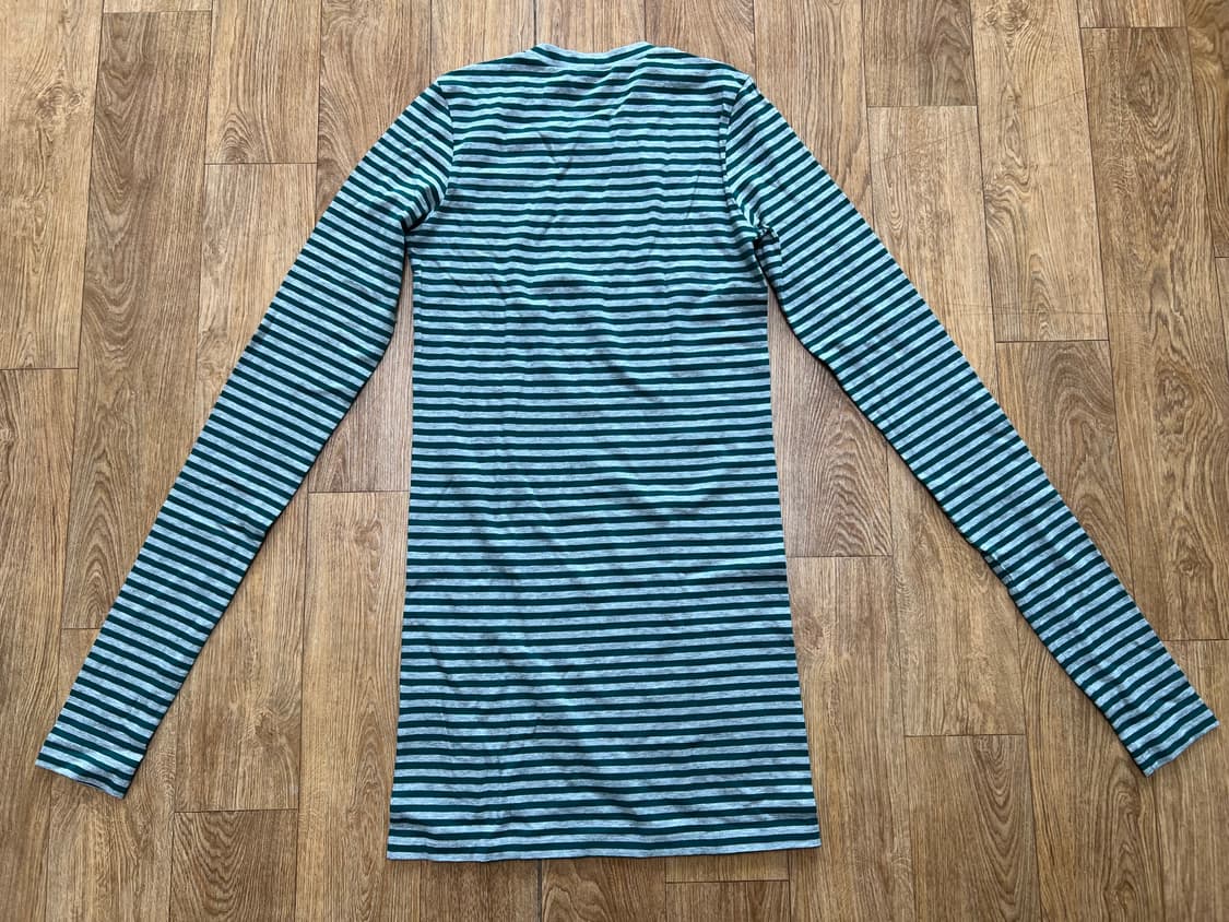 띠어리 그린 스트라이프 긴팔 티셔츠 상품이미지4