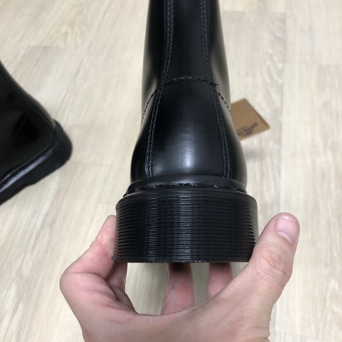 (250) 새상품 닥터마틴 Dr.martens 1460 8홀 모노부츠 상품이미지5