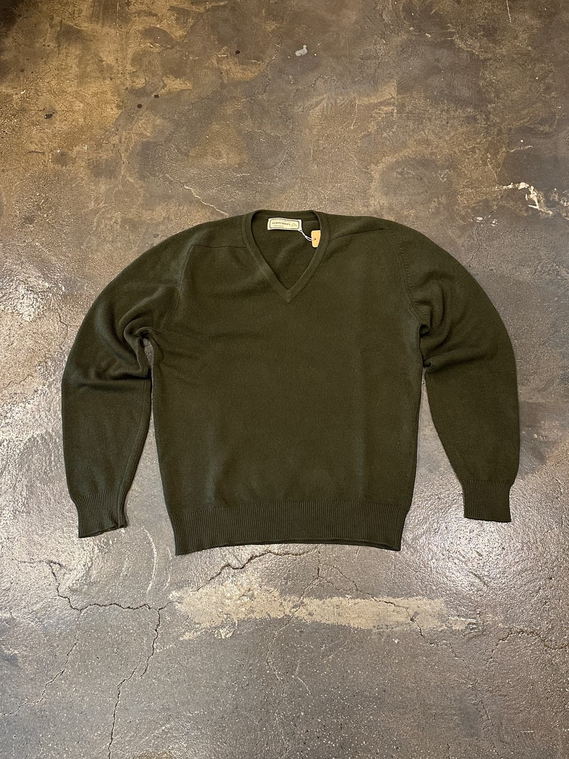 80s 버버리 x 글렌맥 스코틀랜드 질롱 램스울 브이넥 니트 L 상품이미지1