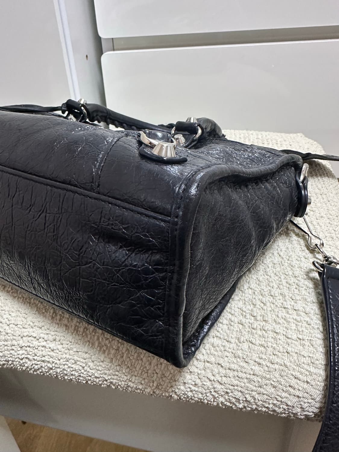 (거울O) 발렌시아가 시티모터백 스몰 블랙 은장 상품이미지5