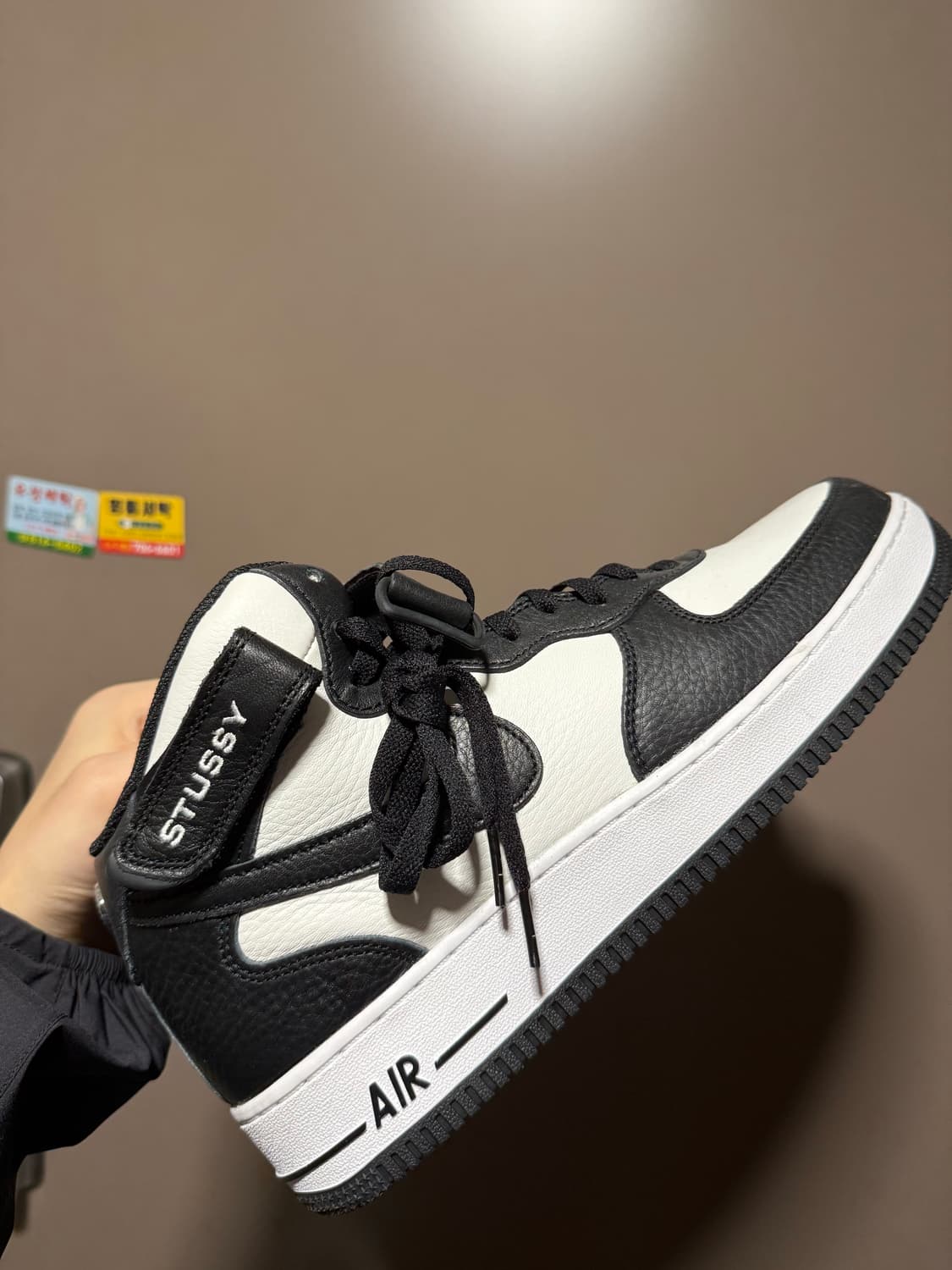 [295]나이키 x 스투시 에어포스 1 미드 SP 블랙 앤 라이트 본 상품이미지4