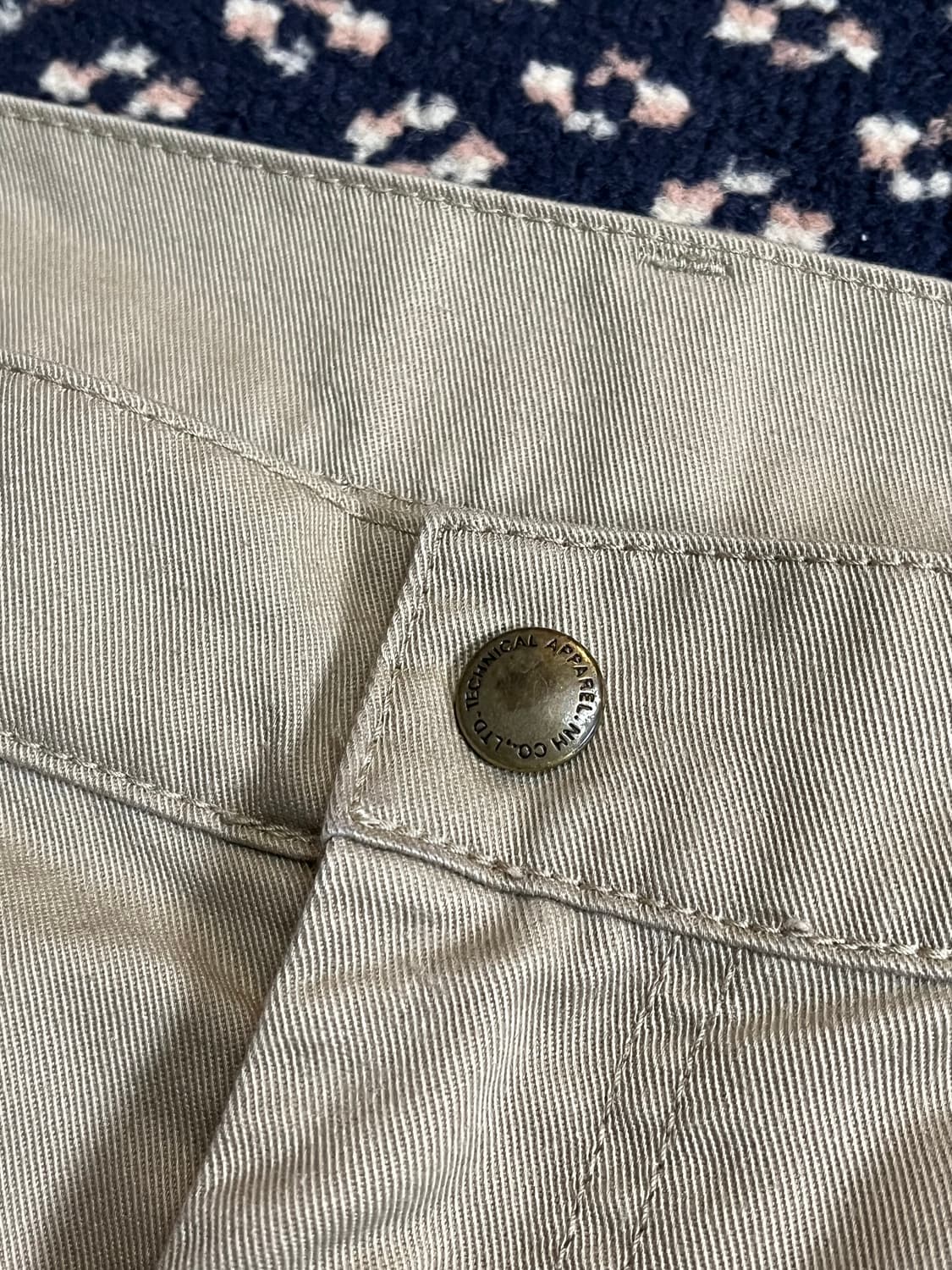 2000s 네이버후드 워크 치노팬츠 상품이미지3