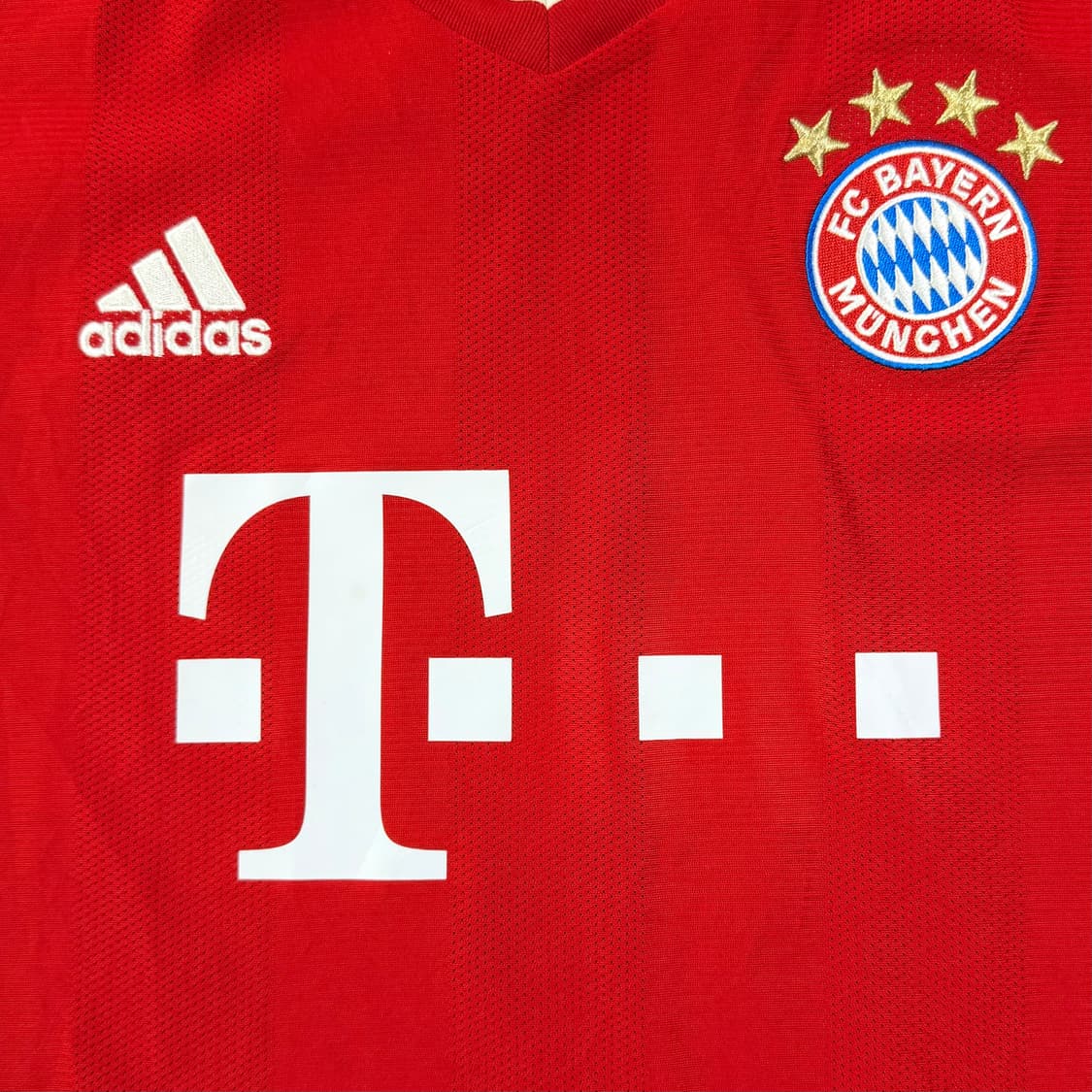 20-21 바이에른뮌헨 홈 레반도프스키 유니폼 상품이미지8
