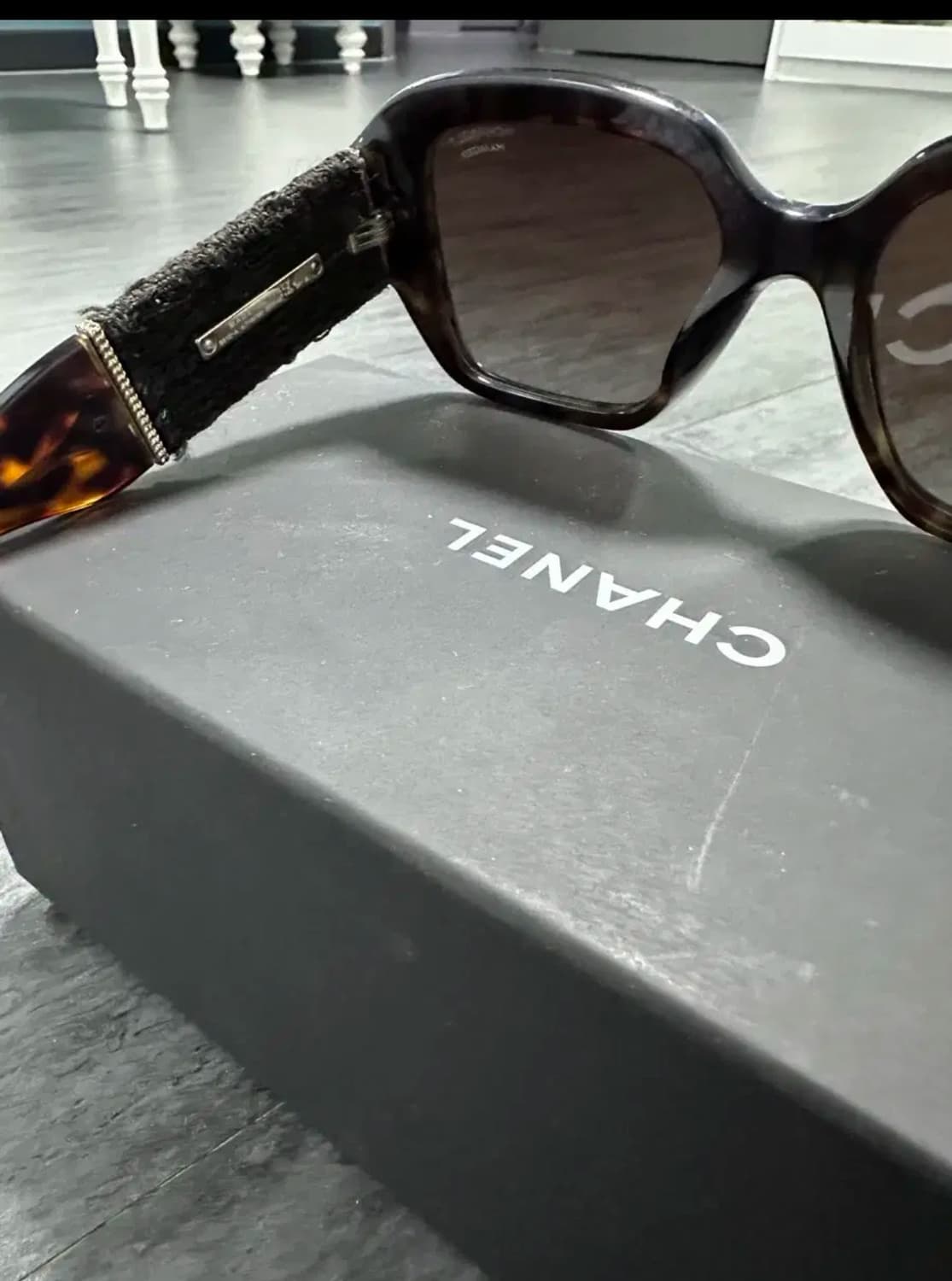 샤넬 스퀘어 프레임 아세테이트 선글라스 상품이미지5