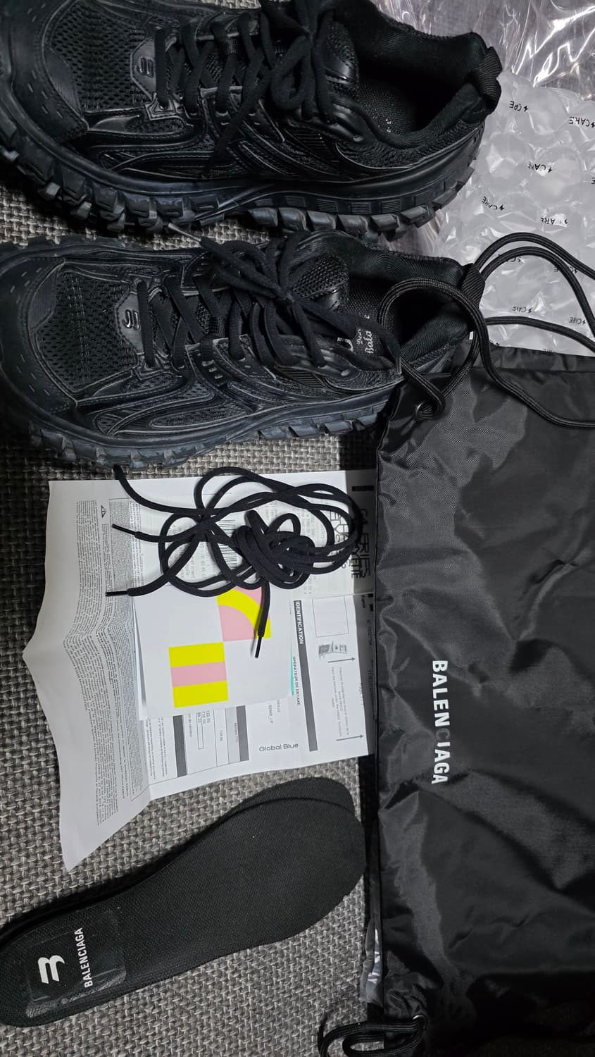 발렌시아가 디펜더 40사이즈 상품이미지1