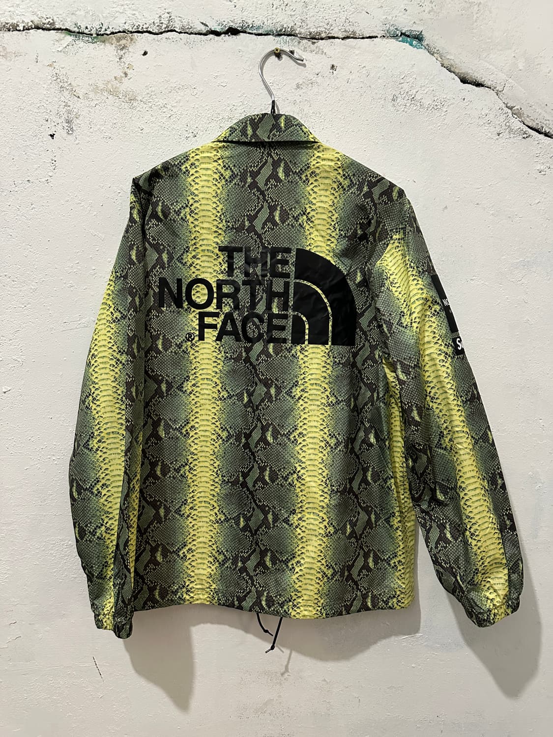 슈프림 X 노스페이스 스네이크 코치자켓 18SS 상품이미지7