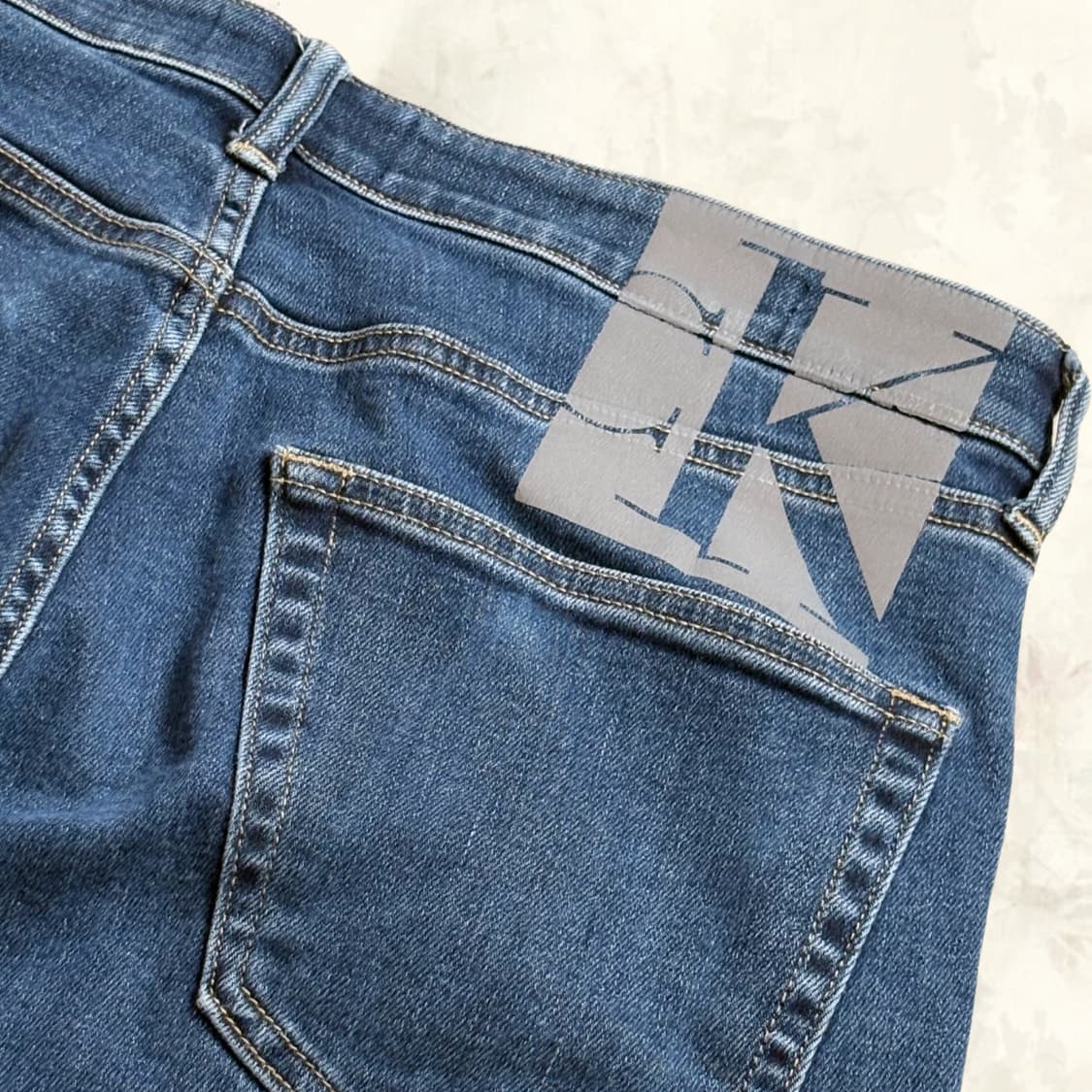 Calvin Klein 캘빈클라인 백 포인트 대장 데님 팬츠  상품이미지2