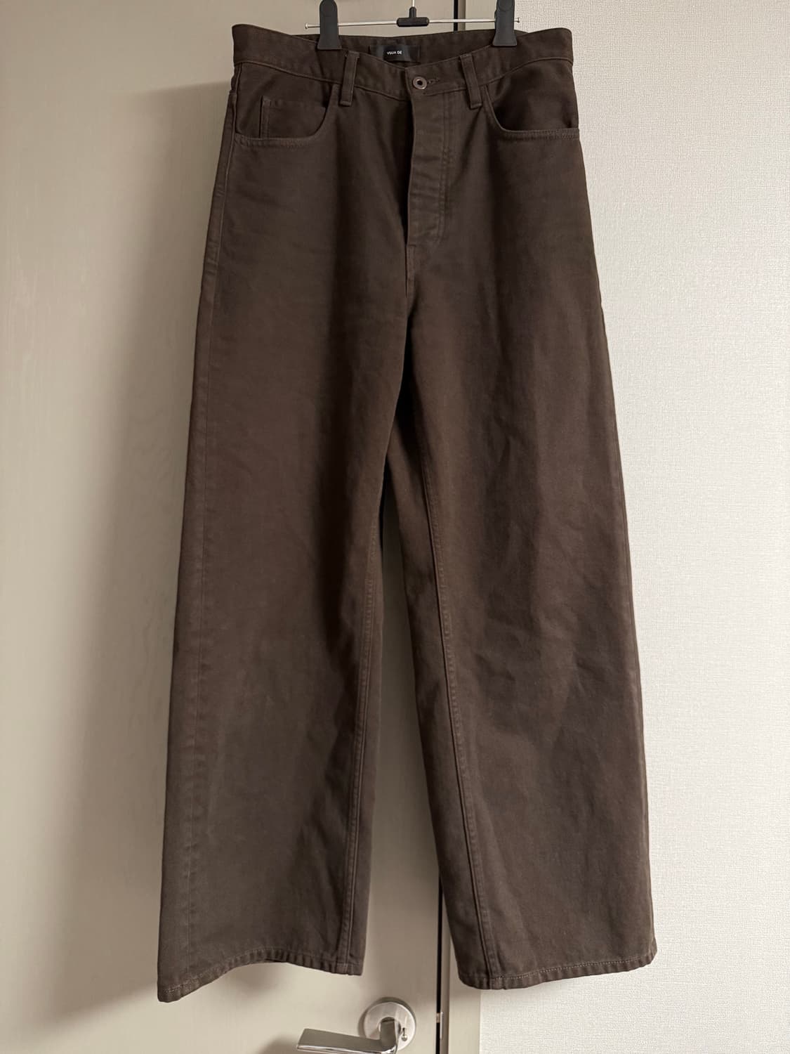 vujade garment dyed tailored jeans brown 상품이미지1