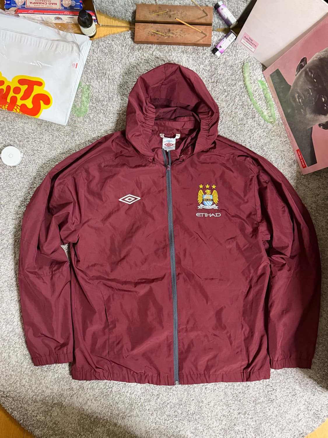 엄브로 맨시티 구형 바람막이 상품이미지2