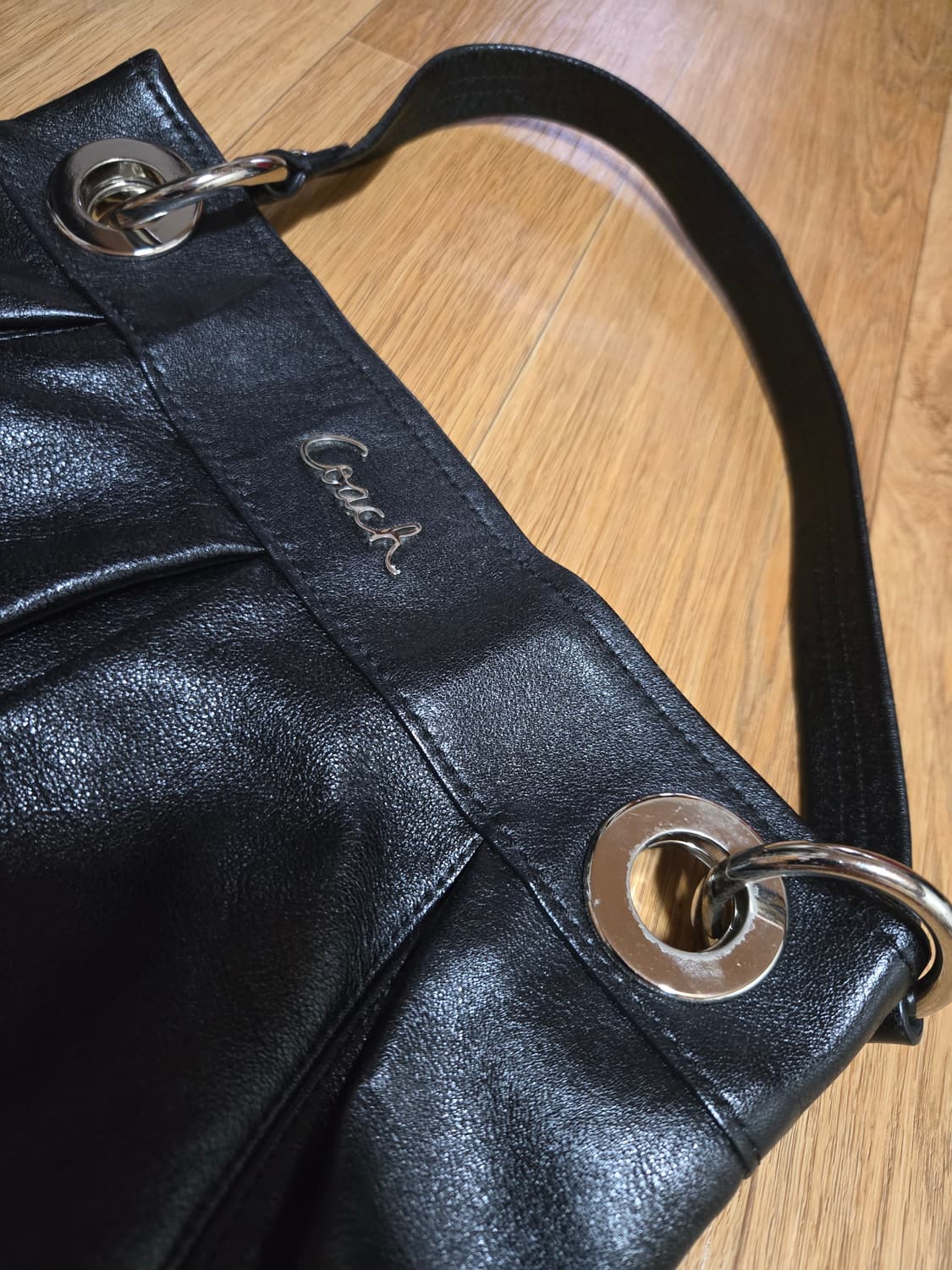 코치 에슐리 레더 히피백 숄더백 상품이미지6