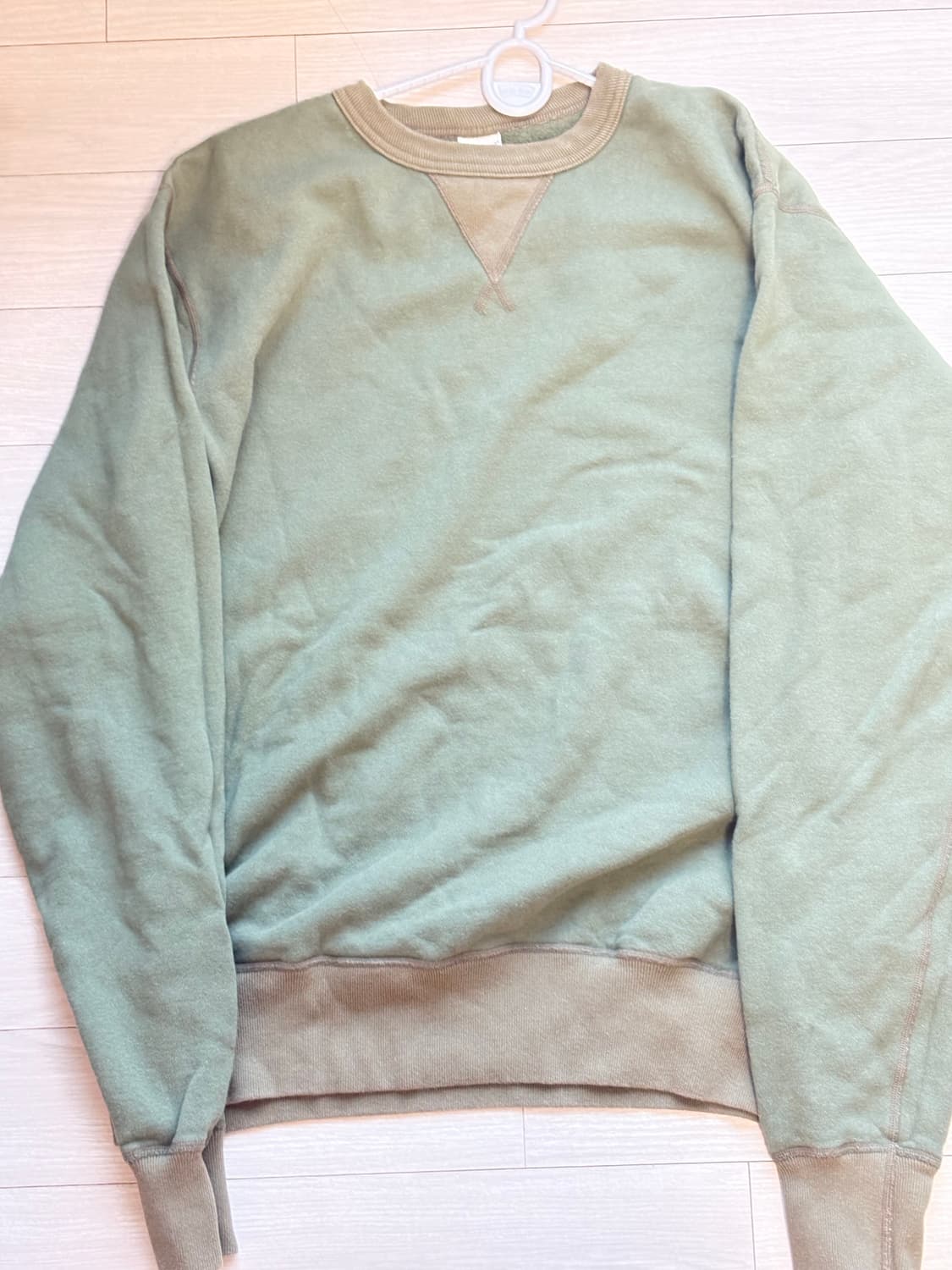 버즈릭슨 스웻셔츠 상품이미지1